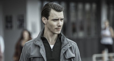 Game of Thrones star Harry Lloyd, 34,  is possibly single