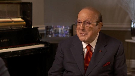 Clive Davis came out bisexual in 2013