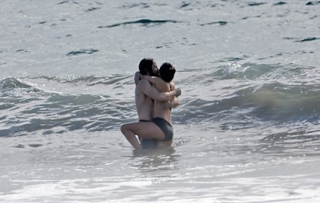 Lima and Affleck first seen kissing