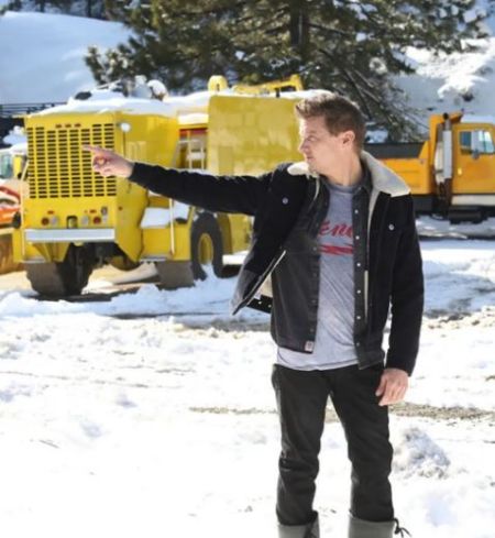 Jeremy Renner Hospitalized After Snow Plowing Accidentâ€”Publicist