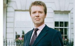 BBC Radio Host Nicky Campbell is living a blissful Married life with Wife Tina Ritchie and four Children: Happy Family 