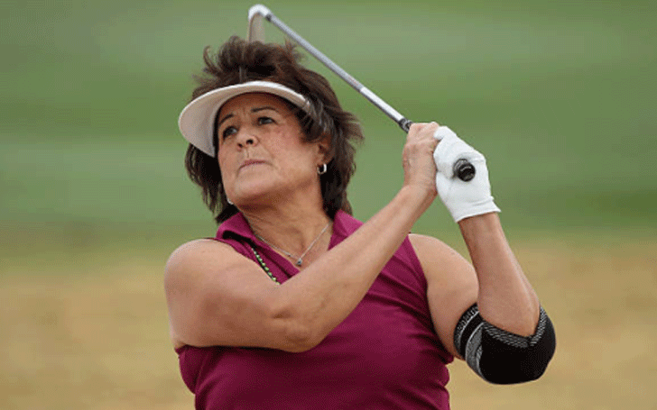 Women's golfer Nancy Lopez with her daughter Ashley Knight and