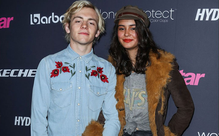 America Singer Ross Lynch Once Dated Girlfriend Courtney Eaton, Dating Anyo...