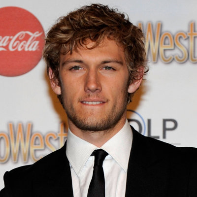 Alex Pettyfer Wiki Affair Engaged Married Height Actor Model Net Worth