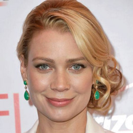  Laurie Holden
