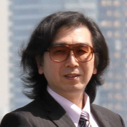  Yoshiyuki Sankai
