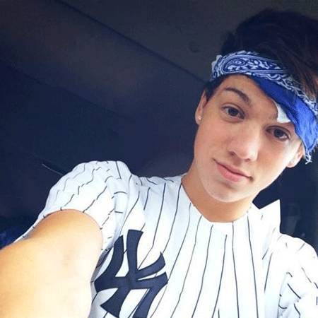House taylor caniff 25 Facts