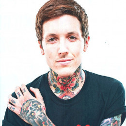  Oliver Sykes