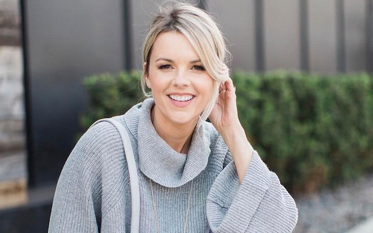 Ali Fedotowsky excepting first baby