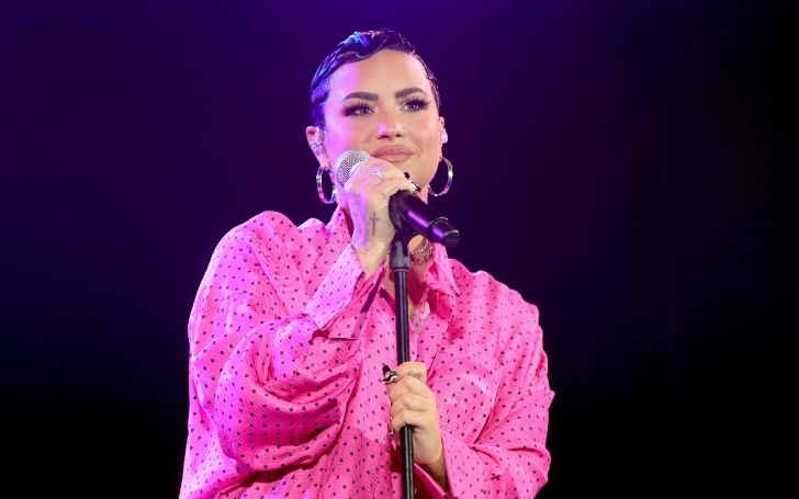 Demi Lovato comes out as a Non-Binary - Singer uses They/Them Pronouns