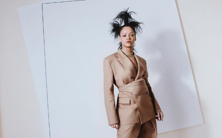 Rihanna is Officially a Billionaire - Thanks to Cosmetic Brand Fenty